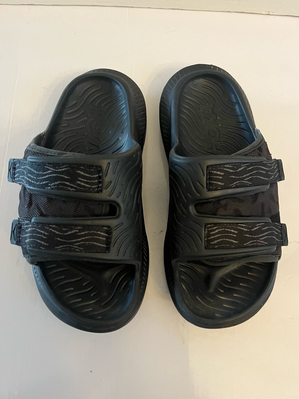 Hoka Ora Luxe Women’s Size 5 Black Recovery Slides Sandals